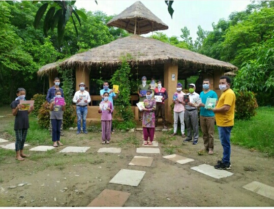 प्रेमचंद जयंती पर शिक्षक मण्डल ने ग्रामीण क्षेत्रों में ख़ोले 10 पुस्तकालय..