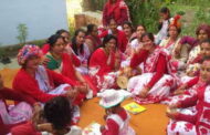 अनूठी शान है कुमाऊनी महिला होली की