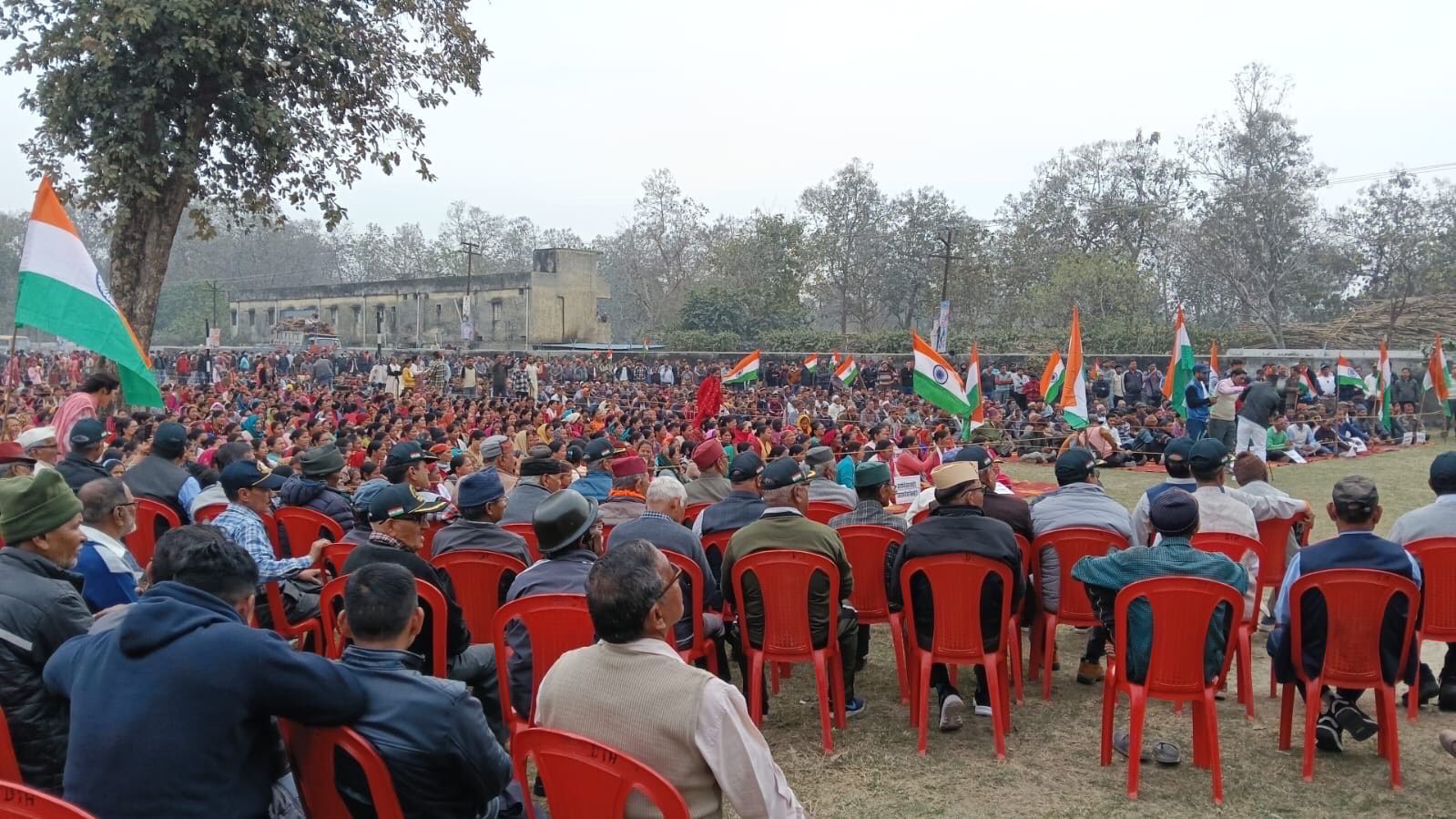 आधी सदी से आंदोलनरत उत्तराखंड का सबसे बड़ा गांव