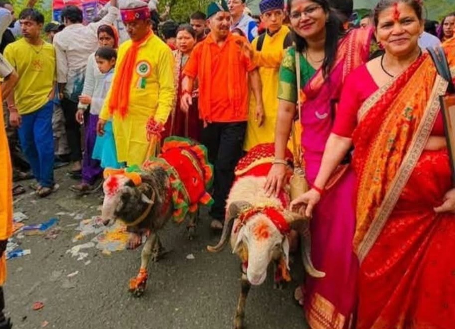 कुरूड़ से इस बार मां नंदा की बड़ी जात चली है, राजजात 2027 में होगी